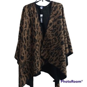 Apt. 9. Animal Print Reversible Cape Wrap OS